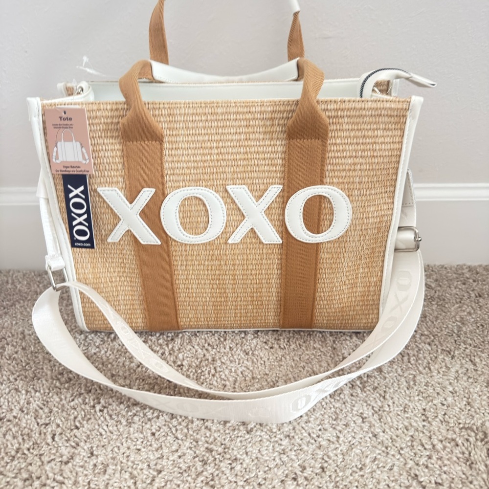 XOXO Women's Tan and White Tote Bag
